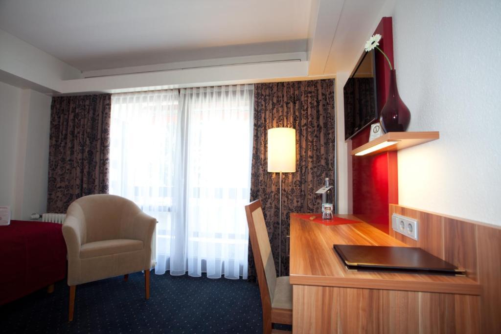Hotel Knaus Am Hafen Uhldingen-Mühlhofen Cameră foto