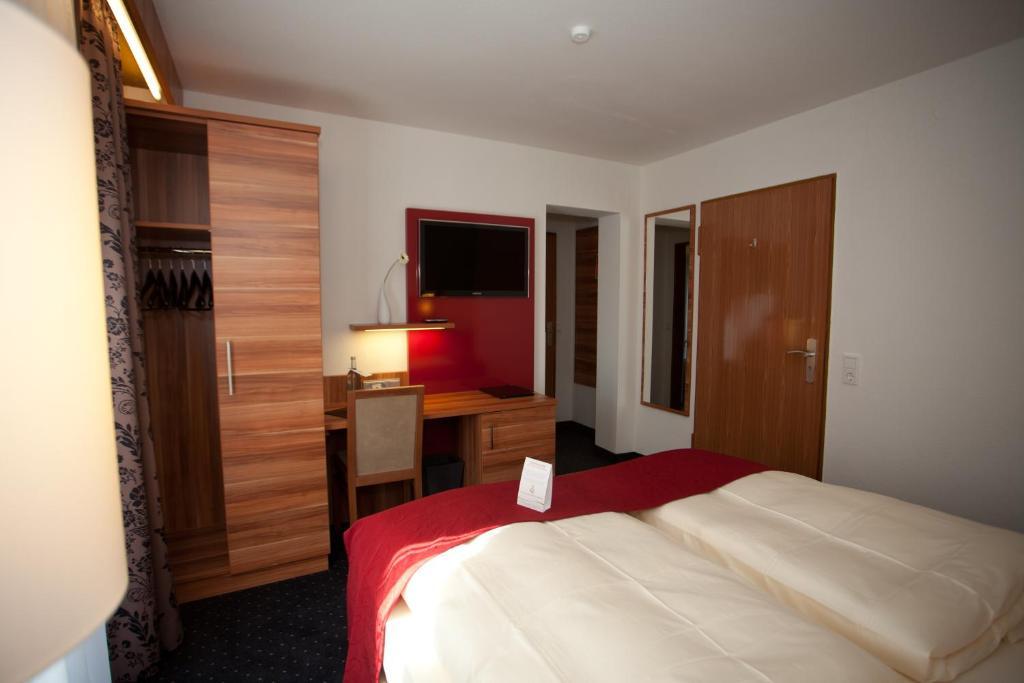 Hotel Knaus Am Hafen Uhldingen-Mühlhofen Cameră foto