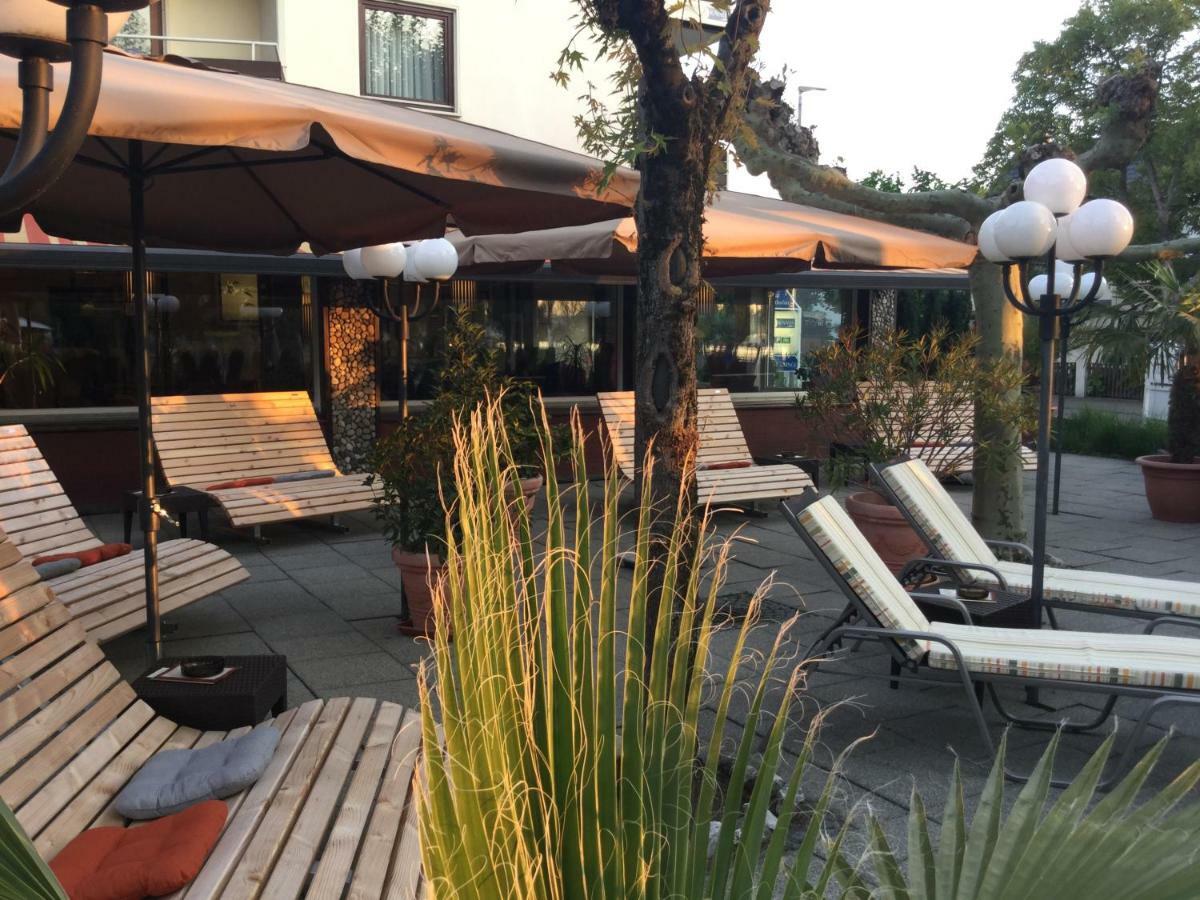 Hotel Knaus Am Hafen Uhldingen-Mühlhofen Exterior foto